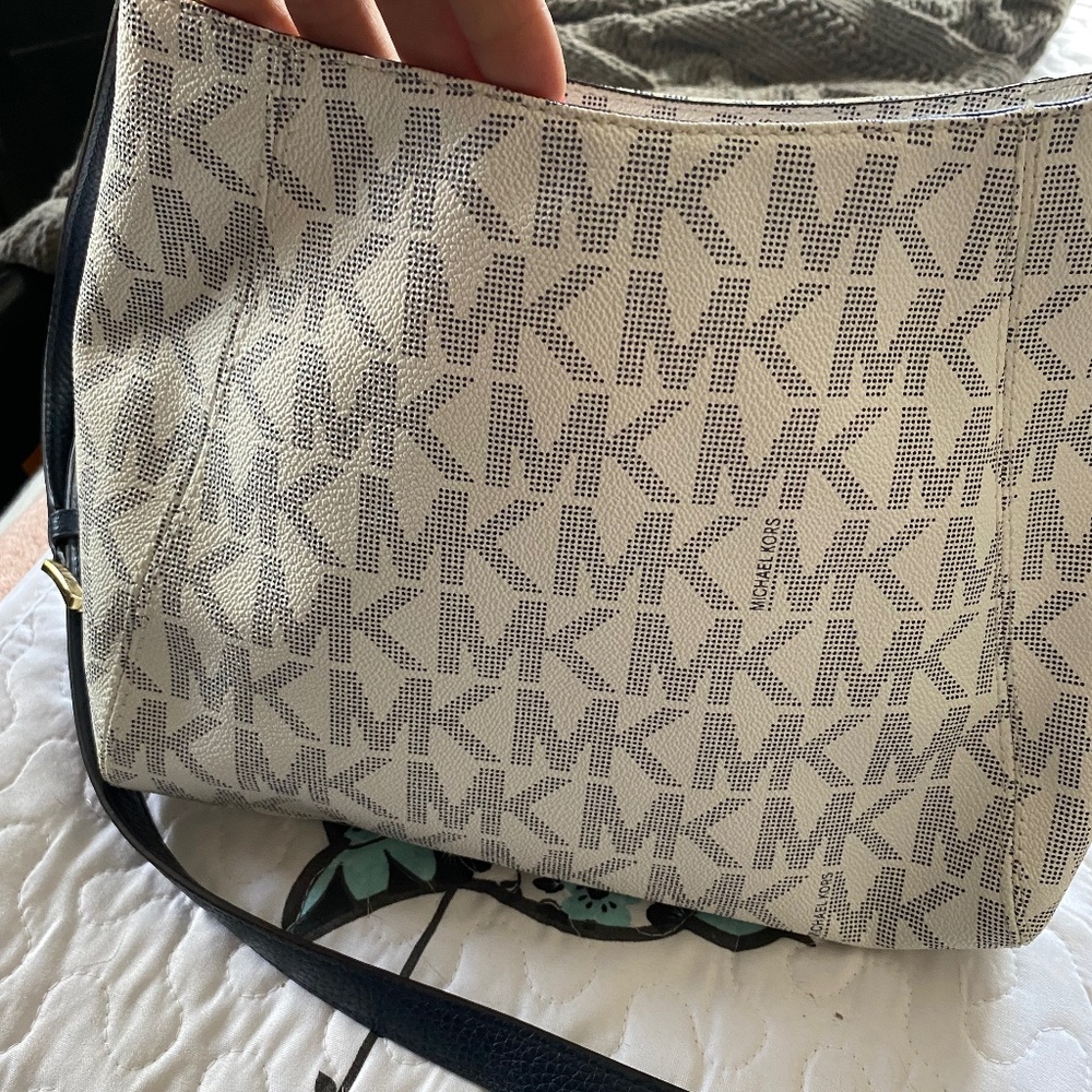 MICHAEL KORS BAG